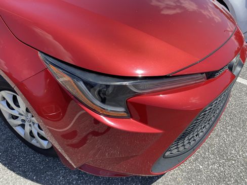 Used 2021 Toyota Corolla LE FWD image 16