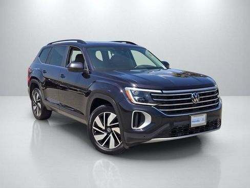 Used 2024 Volkswagen Atlas SE AWD/4WD image 1