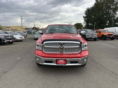 Used 2018 RAM 1500 Laramie w/ Convenience Group image 8