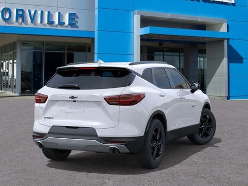 New 2026 Chevrolet Blazer LT w/ Midnight/Sport Edition FWD image 4
