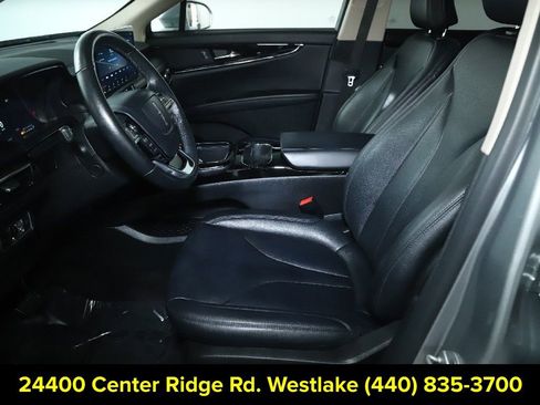 Certified 2022 Lincoln Nautilus AWD w/ Premium Package image 18