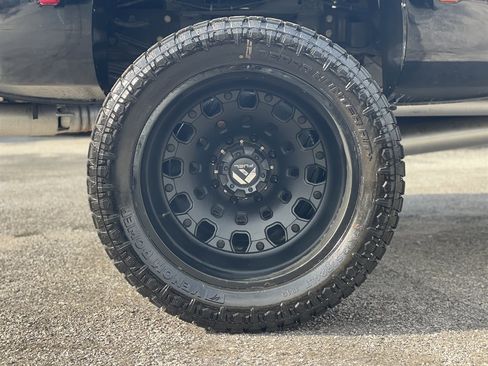 Used 2018 GMC Sierra 3500 Denali w/ Duramax Plus Package AWD/4WD image 41