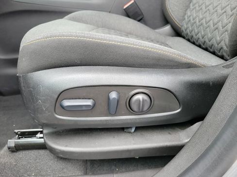 Certified 2023 Chevrolet Equinox LT FWD image 25
