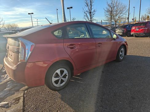 Used 2014 Toyota Prius Two image 7