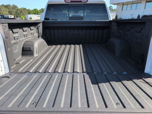 Used 2025 GMC Sierra 1500 Elevation w/ Elevation Premium Package AWD/4WD image 6