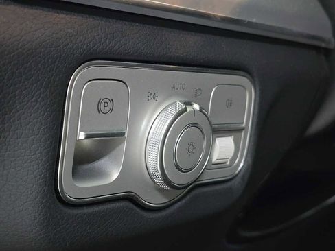 Used 2026 Mercedes-Benz GLE 350 4MATIC image 25