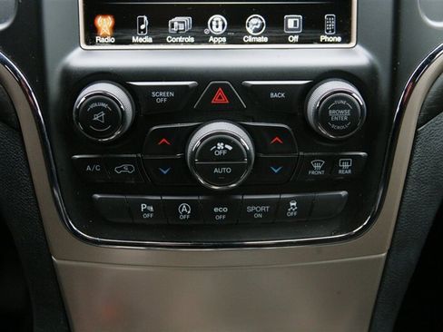 Used 2017 Jeep Grand Cherokee Laredo w/ Quick Order Package 23E image 22