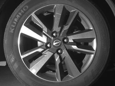 Used 2025 Nissan Versa SV image 13