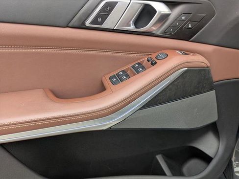 Used 2024 BMW X5 M60i AWD/4WD image 8