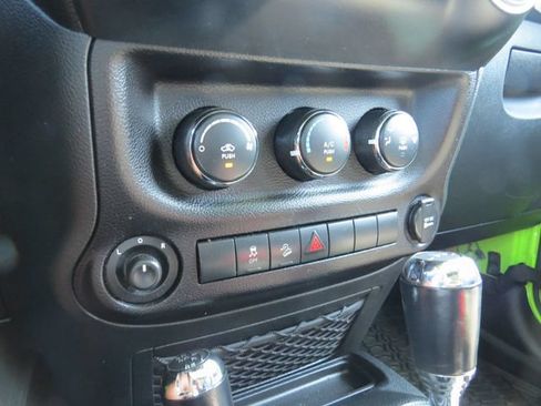 Used 2012 Jeep Wrangler Sport AWD/4WD image 16