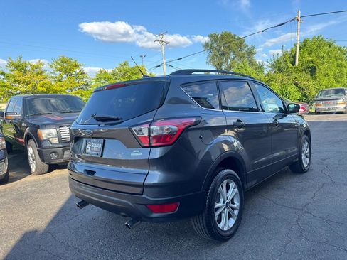 Used 2018 Ford Escape SE FWD image 5
