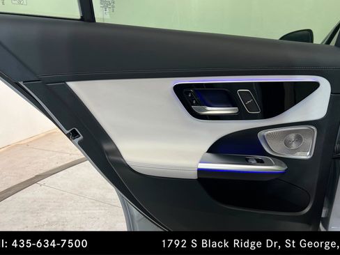 Used 2025 Mercedes-Benz C 300 4MATIC Sedan image 18