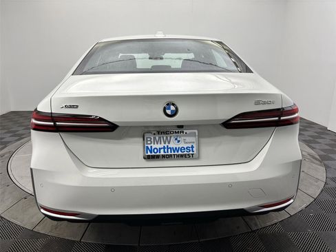 New 2026 BMW 530i xDrive w/ Convenience Package image 15