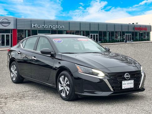 Certified 2025 Nissan Altima 2.5 S FWD image 4