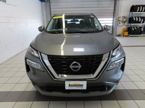Used 2023 Nissan Rogue SV image 17