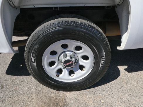 Used 2010 GMC Sierra 1500 W/T w/ Skid Plate Package AWD/4WD image 23
