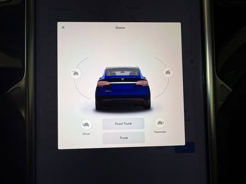 Used 2016 Tesla Model X 60D image 30