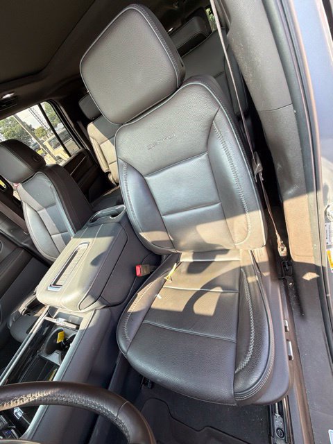 Used 2022 GMC Yukon XL Denali AWD/4WD image 26