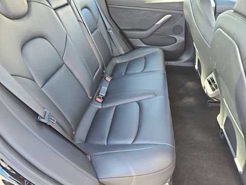 Used 2023 Tesla Model 3 Standard Range image 21