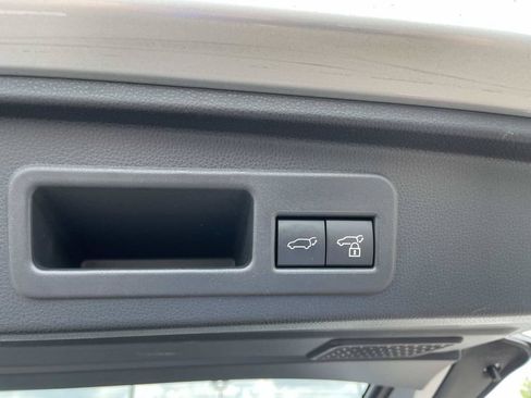 Certified 2025 Toyota 4Runner TRD Off-Road Premium w/ Tow Technology Package AWD/4WD image 7