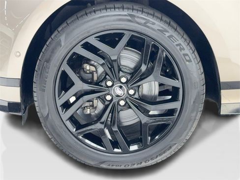 Used 2021 Land Rover Range Rover Evoque R-Dynamic SE image 53