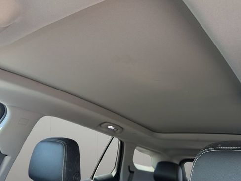 Used 2023 GMC Terrain SLT FWD image 21