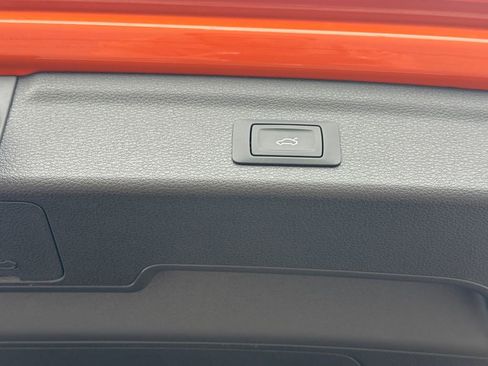 Used 2025 Audi Q3 2.0T Premium image 15