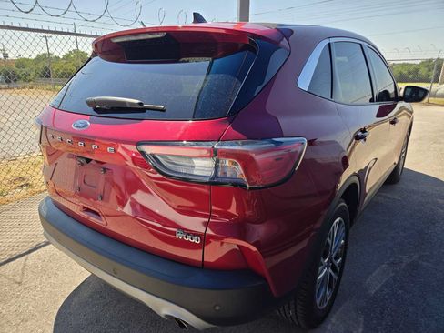 Used 2022 Ford Escape SEL FWD image 4