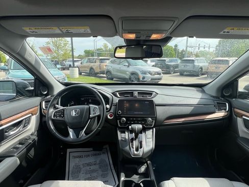 Used 2017 Honda CR-V Touring image 6