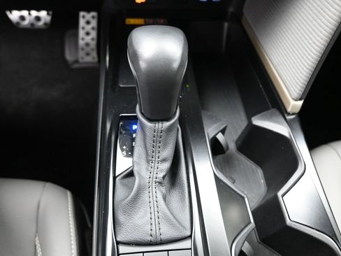 Certified 2025 Toyota Camry SE w/ Convenience Package image 24