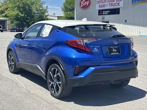 Used 2019 Toyota C-HR XLE FWD image 3