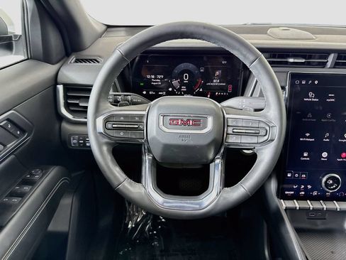 Used 2025 GMC Terrain Elevation w/ Black Edition AWD/4WD image 11