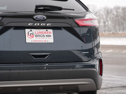 Used 2023 Ford Edge SEL w/ Convenience Package image 13