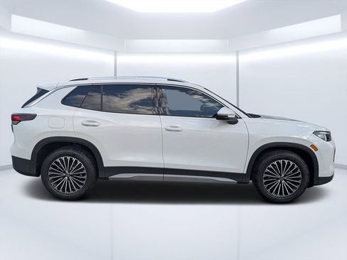 New 2026 Volkswagen Tiguan S FWD image 2