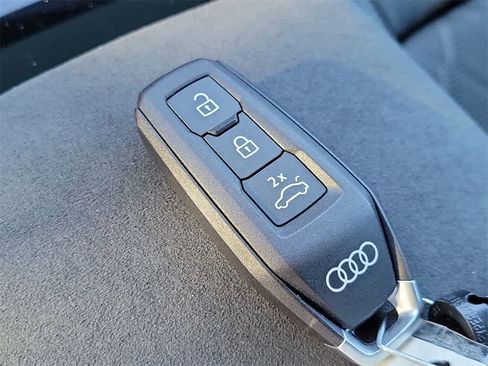 New 2025 Audi S6 e-tron Premium Plus image 28