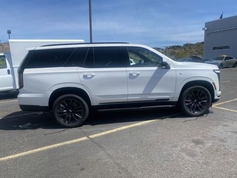 Used 2025 Cadillac Escalade Sport w/ LPO, ONYX Package AWD/4WD image 8