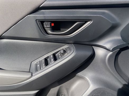 New 2025 Subaru Crosstrek 2.0i Premium image 17