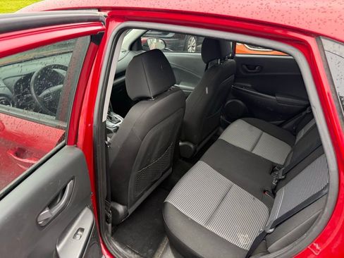 Used 2018 Hyundai Kona SE FWD image 6