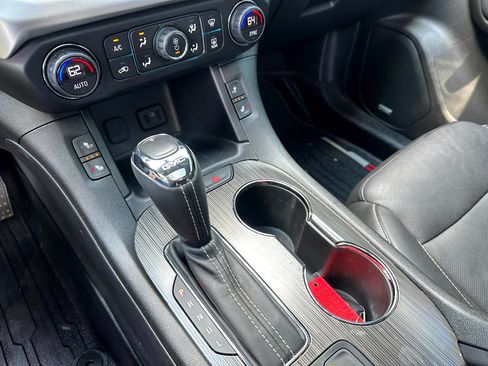 Used 2019 GMC Acadia SLT w/ Black Edition image 49