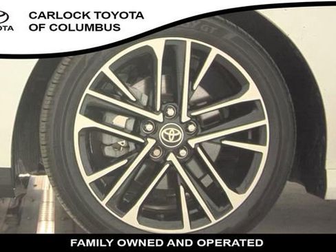 Used 2025 Toyota Camry XLE w/ Premium Plus Package image 5