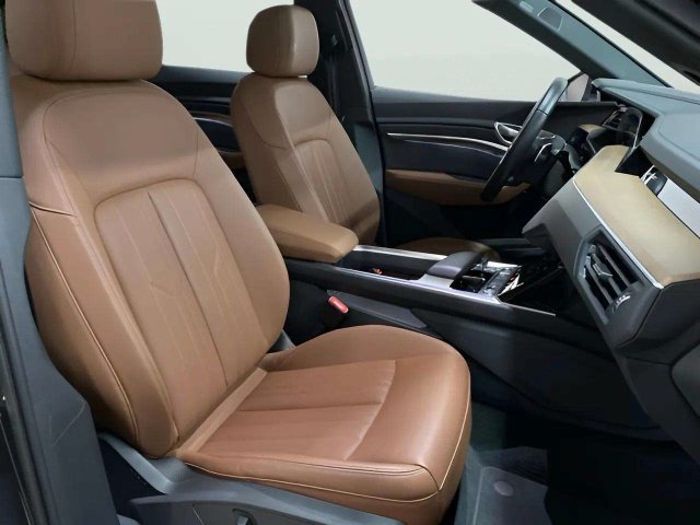 Used 2024 Audi Q8 e-tron Premium Plus w/ Premium Plus Package AWD/4WD image 80