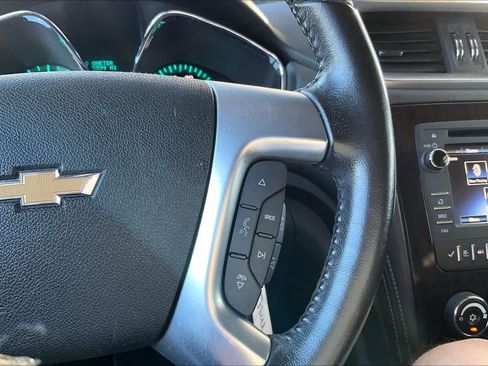 Used 2017 Chevrolet Traverse LT FWD image 24