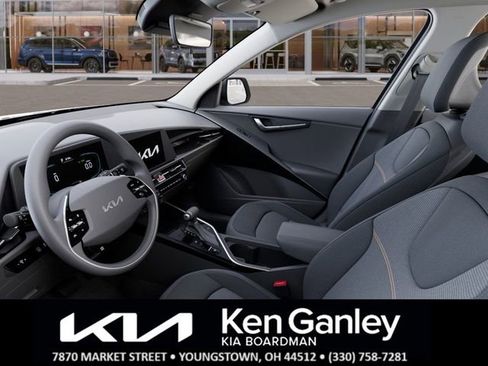 New 2026 Kia Niro LX image 17
