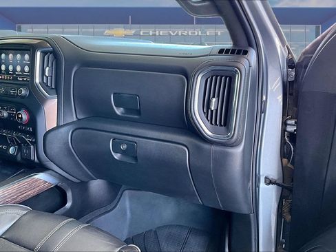 Used 2021 Chevrolet Silverado 1500 High Country w/ Technology Package AWD/4WD image 13