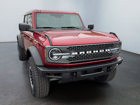 New 2025 Ford Bronco Badlands w/ Sasquatch Package AWD/4WD image 7