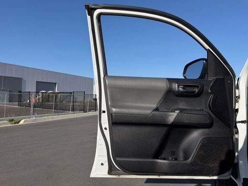 Used 2021 Toyota Tacoma SR image 14