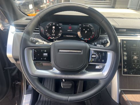 Used 2026 Land Rover Range Rover SE AWD/4WD image 21