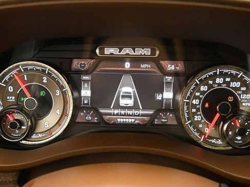 Used 2022 RAM 2500 Limited image 13