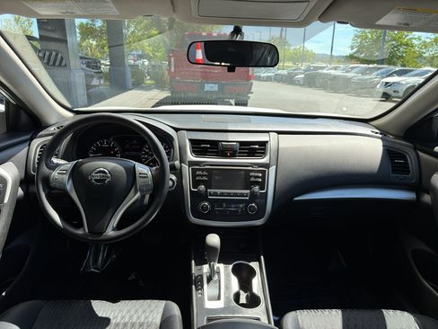 Used 2017 Nissan Altima 2.5 S w/ Power Driver Seat Package FWD image 27