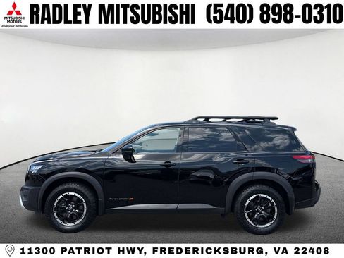Used 2023 Nissan Pathfinder Rock Creek AWD/4WD image 16